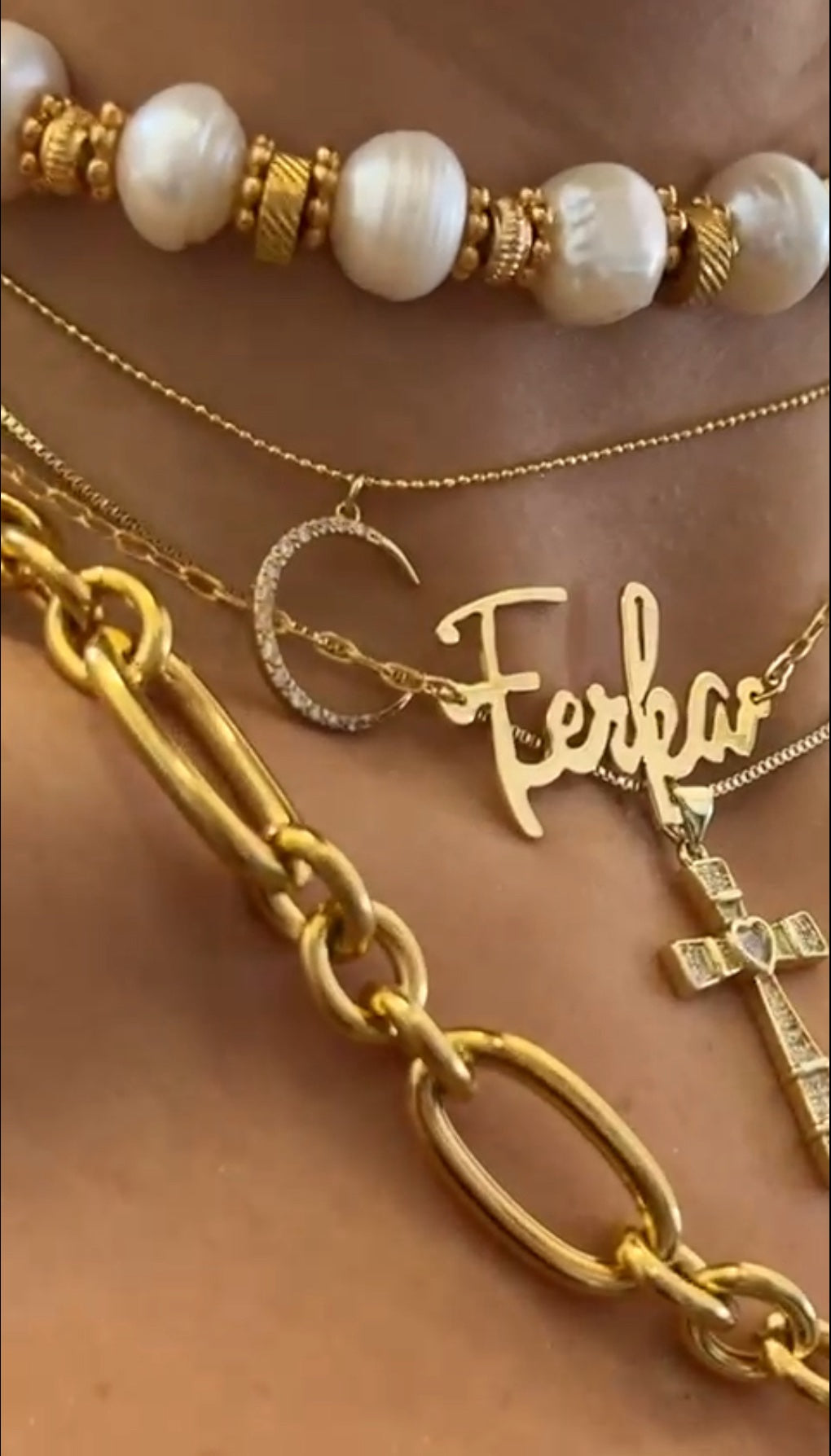 Nombre con Tipografía FERKA