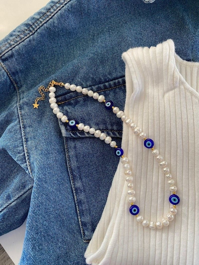 Blue eyes pearl Necklace
