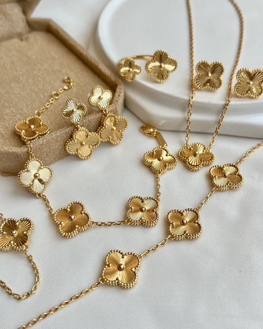 Flower Necklace