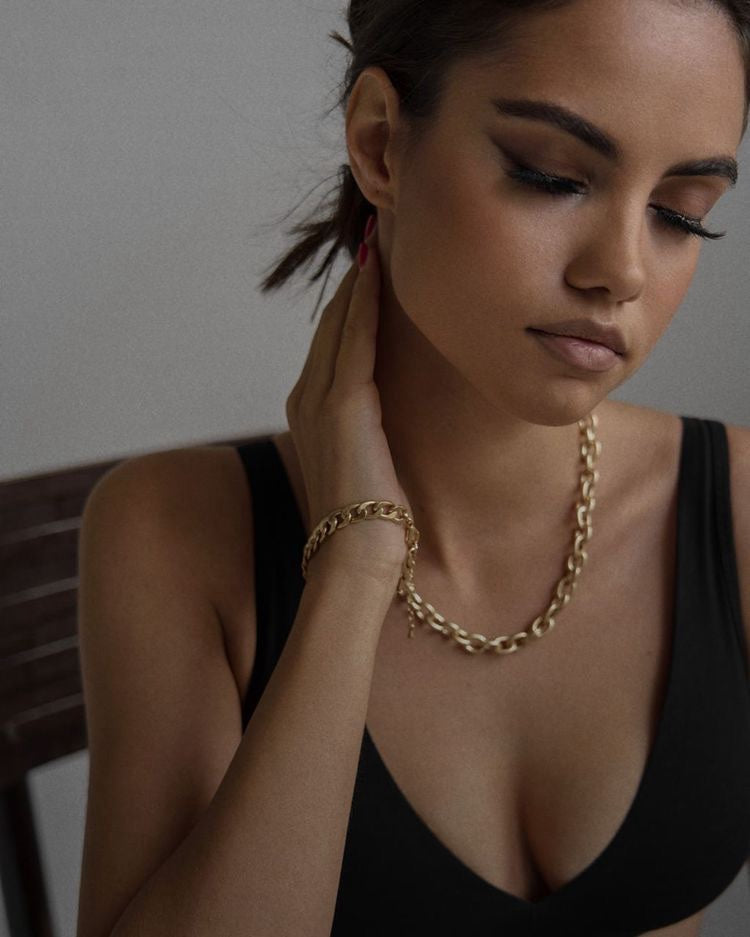 Silvi Necklace