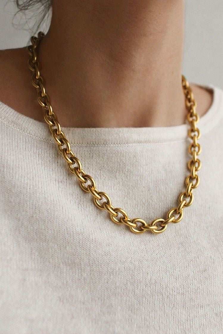 Silvi Necklace